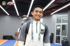 Rizky Ridho Sarangkan...