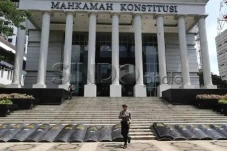 Kabulkan Tafsir Baru...
