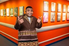 Garap Album Cinta dan...