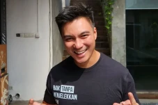 Baim Wong Alami Kecelakaan...