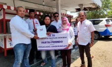 Partai Perindo Bagikan...