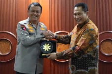 Ungkap Kasus Mafia Beras,...