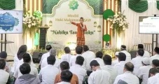 Peringati Maulid Nabi,...