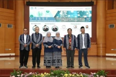 Hadir Pembicara Kelas...