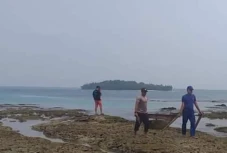 Serpihan Perahu Nelayan...