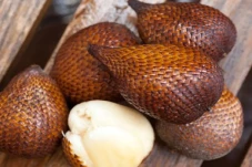 Manfaat Buah Salak,...