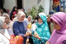 Jumat Berkah, Partai...