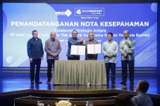 Gandeng Bank Rakyat...