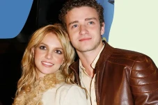 Britney Spears Diputusin...