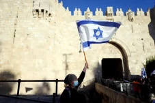 Peringkat Utang Israel...