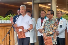 Jalani Pemeriksaan Kesehatan...