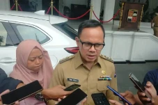 Tidak Boleh Ada Visi...