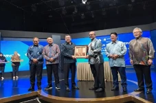 Gandeng Bank Rakyat...