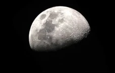 Menghitung Usia Bulan,...