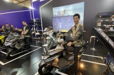 Suzuki Burgman 125 EX...