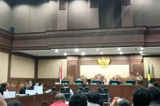 Eks Dirut Bakti Kominfo...
