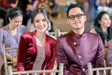 Sarah Menzel Ogah Nikah...