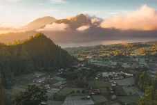 10 Tempat Wisata Terdingin...