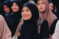 Siti Atikoh Ganjar Beberkan...