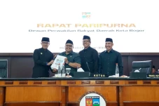 Pekan Ini, DPRD Kota...