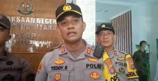 9 Oknum Anggota Polres...