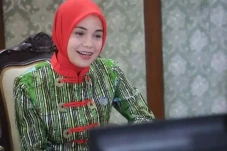 5 Gaya Fashionable Siti...