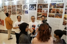 Tentukan Arah Kebijakan...