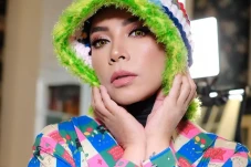 Melly Goeslaw Kesulitan...