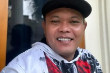Cari Pengganti Nathalie...