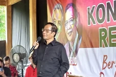 Konsolidasi Relawan...