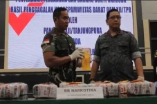 Prajurit Intel TNI AD...