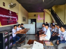 Relawan Ganjar Pelatihan...