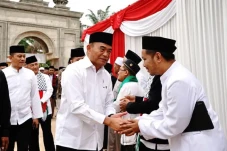 Muhadjir Effendy Minta...