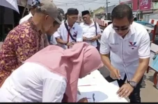 Perindo Jateng Salurkan...