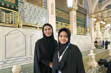 Krisdayanti dan Amora...