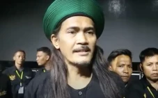 Gus Ali Gondrong Pimpin...