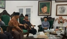 Kunjungi Jombang, TGB...