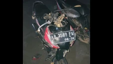 Tabrakan Beruntun di...