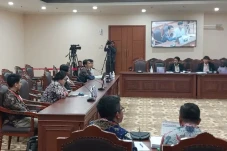 Sidang MKMK, PBHI Lampirkan...