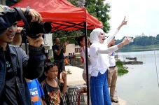 Caleg Angel Lelga Semangati...
