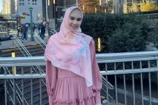 Kartika Putri Prihatin...
