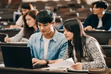 Mengalami Stres Akademik?...