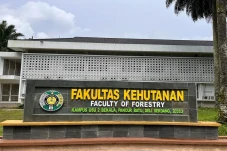 10 Universitas dengan...
