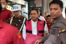 Kejagung Dalami Pemberian...