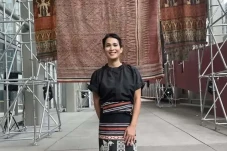 Reza Rahadian Tanggapi...