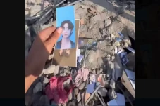 Foto hingga Poster BTS...