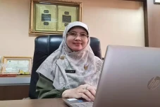 Soal 5 Kasus Cacar Monyet,...