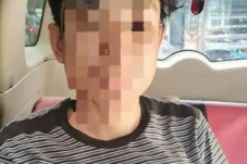 Gadis Manado Termakan...