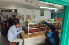 Harga Bahan Pangan Naik...
