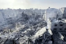 Palestina Dihancurkan,...